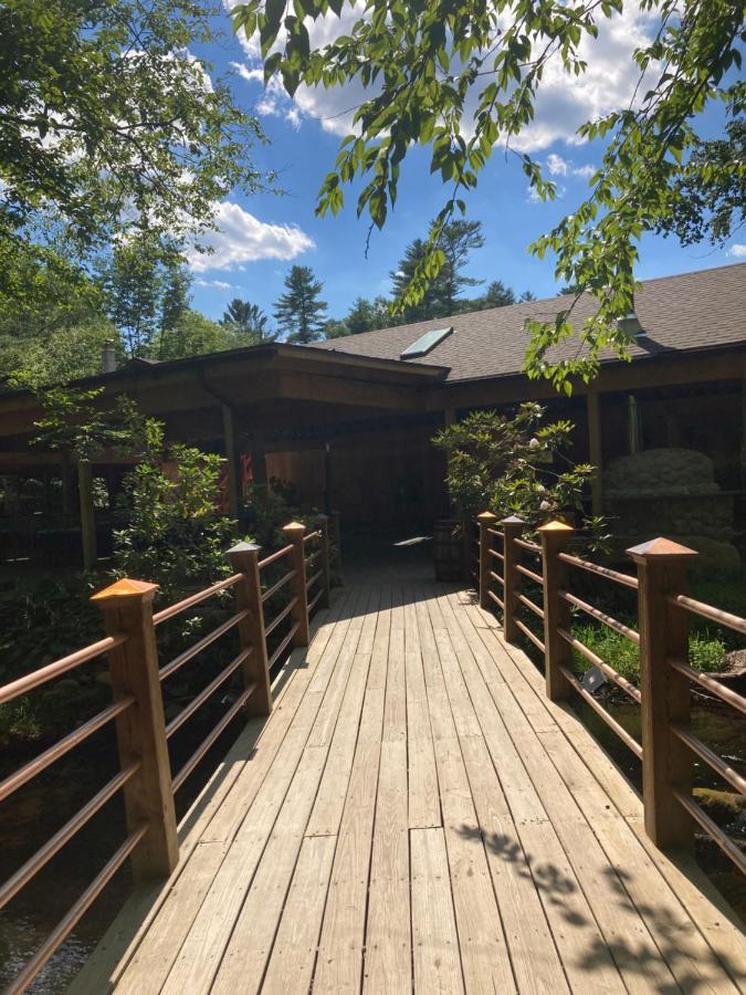 Magnolia Streamside Resort Canadensis Exterior foto