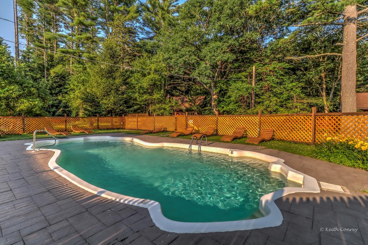 Magnolia Streamside Resort Canadensis Exterior foto