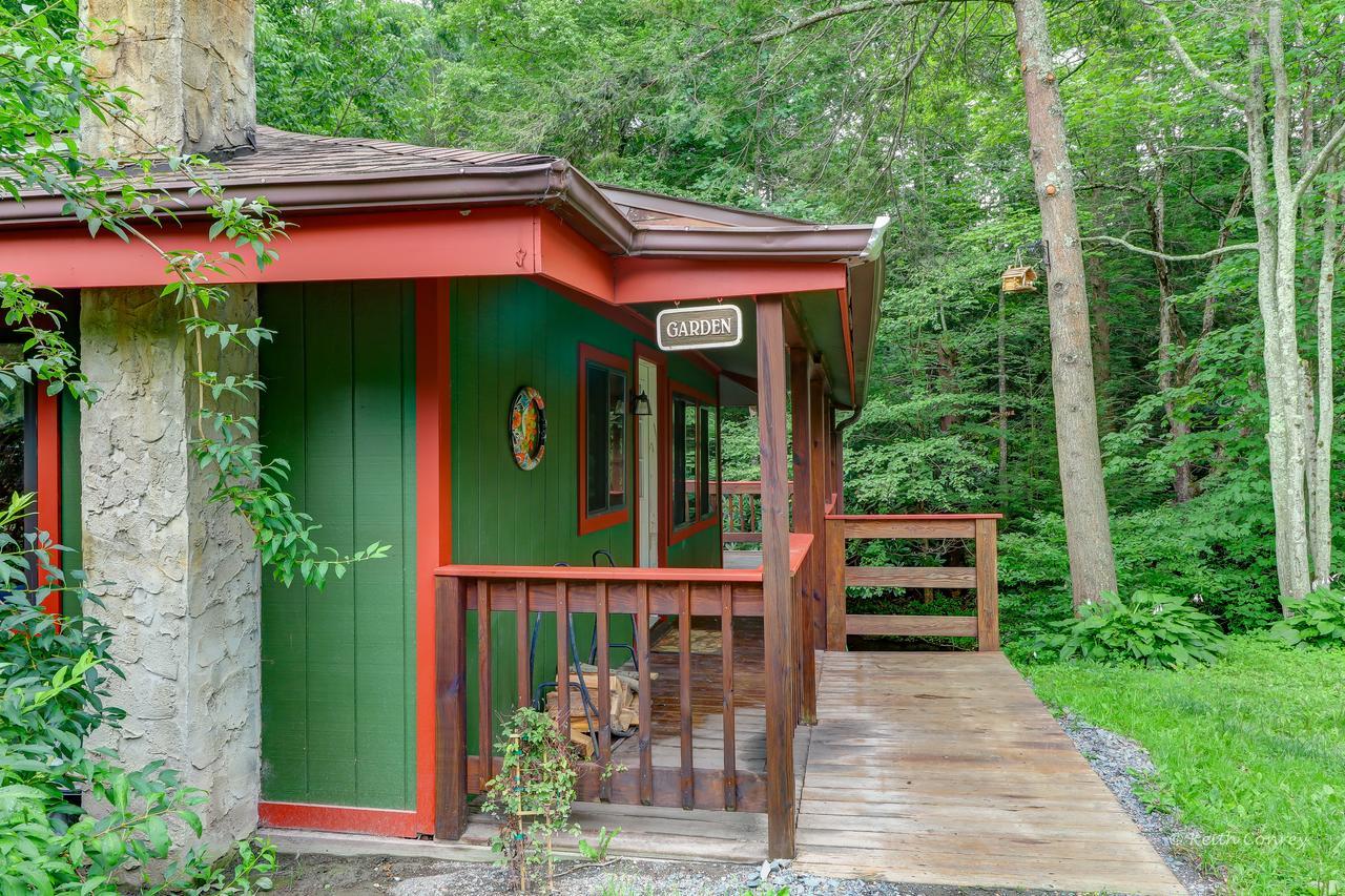 Magnolia Streamside Resort Canadensis Zimmer foto